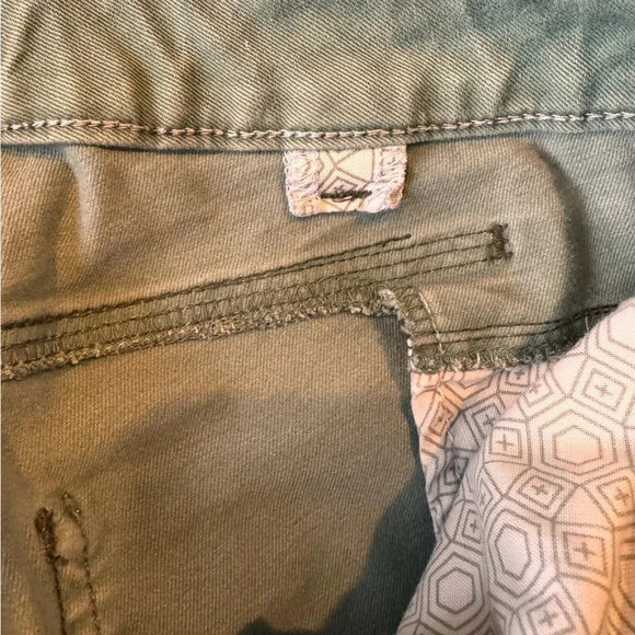 5.11 Tactical Women's Pants in Olive Green - Picture 9 of 16